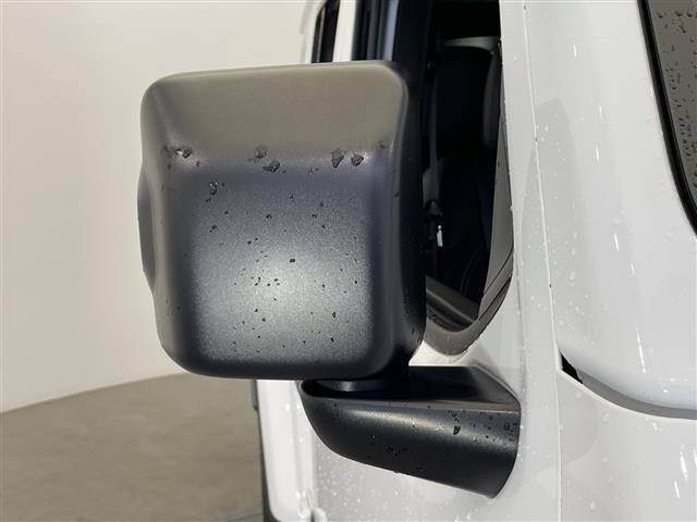 ジープ・ラングラーアンリミテッド サハラ　ワンオーナー　純正ナビ　フルセグＴＶ　Ｂｌｕｅｔｏｏｔｈ　禁煙車　ＥＴＣ　ステアリングヒーター　オートライト　ＬＥＤヘッドライト　純正アルミホイール　フロアマット　アイドリングストップ　スマートキー（37枚目）