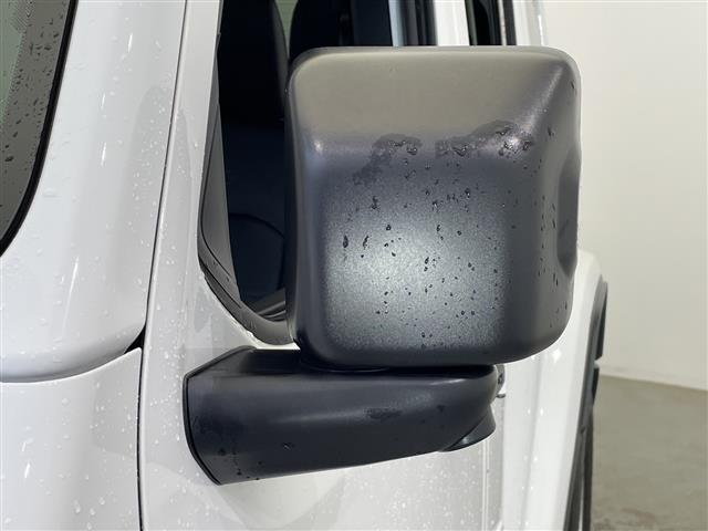 ジープ・ラングラーアンリミテッド サハラ　ワンオーナー　純正ナビ　フルセグＴＶ　Ｂｌｕｅｔｏｏｔｈ　禁煙車　ＥＴＣ　ステアリングヒーター　オートライト　ＬＥＤヘッドライト　純正アルミホイール　フロアマット　アイドリングストップ　スマートキー（38枚目）