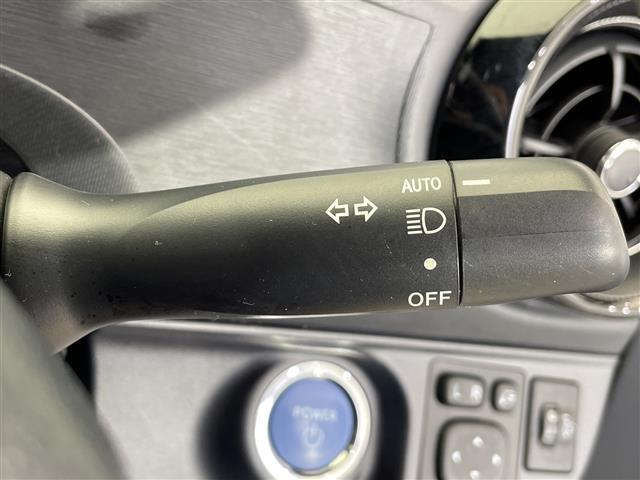 アクア クロスオーバー　グラム　ワンオーナー　禁煙車　純正ナビ　フルセグＴＶ　Ｂｌｕｅｔｏｏｔｈ　ＣＤ　ＳＤ　バックカメラ　トヨタセーフティセンス　衝突軽減システム　レーンキープアシスト　オートハイビーム　ドラレコ　ＥＴＣ（12枚目）