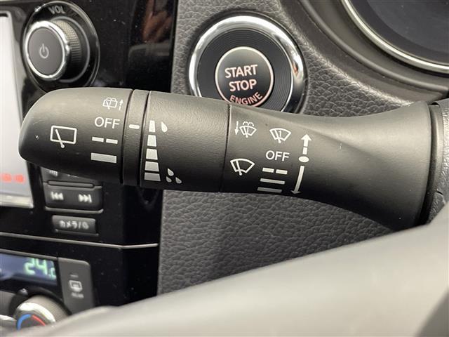 エクストレイル ２０Ｘｉ　メモリーナビ　ＣＤ　Ｂｌｕｅｔｏｏｔｈ　ＵＳＢ　フルセグＴＶ　バックカメラ　全方位カメラ　衝突軽減ブレーキ　前後コーナーセンサー　前方ドラレコ　パワーバックドア　パワーシート　全席シートヒーター（11枚目）