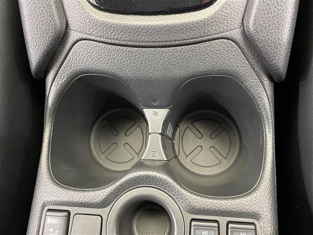 エクストレイル ２０Ｘｉ　メモリーナビ　ＣＤ　Ｂｌｕｅｔｏｏｔｈ　ＵＳＢ　フルセグＴＶ　バックカメラ　全方位カメラ　衝突軽減ブレーキ　前後コーナーセンサー　前方ドラレコ　パワーバックドア　パワーシート　全席シートヒーター（20枚目）
