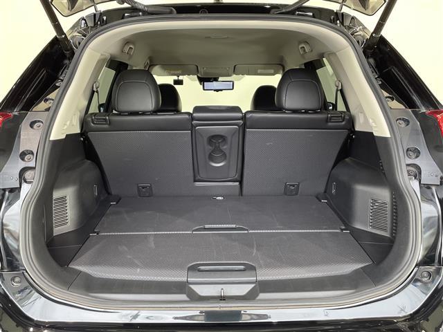 エクストレイル ２０Ｘｉ　メモリーナビ　ＣＤ　Ｂｌｕｅｔｏｏｔｈ　ＵＳＢ　フルセグＴＶ　バックカメラ　全方位カメラ　衝突軽減ブレーキ　前後コーナーセンサー　前方ドラレコ　パワーバックドア　パワーシート　全席シートヒーター（26枚目）