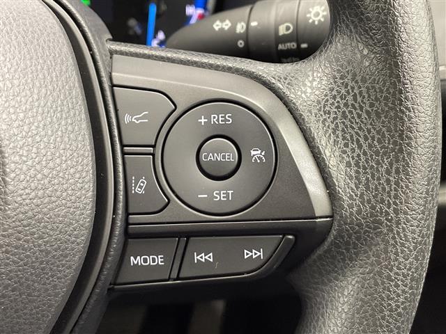 ＲＡＶ４ ハイブリッドＸ　ワンオーナー　８インチディスプレイオーディオ　Ｂｌｕｅｔｏｏｔｈ　ＵＳＢ　フルセグＴＶ　Ａｐｐｌｅｃａｒｐｌａｙ　ＡｎｄｒｏｉｄＡｕｔｏ　バックカメラ　ＴＲＤフルエアロ　トヨタセーフティ　ＢＳＭ（11枚目）
