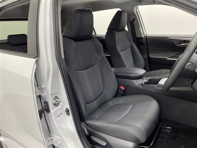 ＲＡＶ４ ハイブリッドＸ　ワンオーナー　８インチディスプレイオーディオ　Ｂｌｕｅｔｏｏｔｈ　ＵＳＢ　フルセグＴＶ　Ａｐｐｌｅｃａｒｐｌａｙ　ＡｎｄｒｏｉｄＡｕｔｏ　バックカメラ　ＴＲＤフルエアロ　トヨタセーフティ　ＢＳＭ（19枚目）