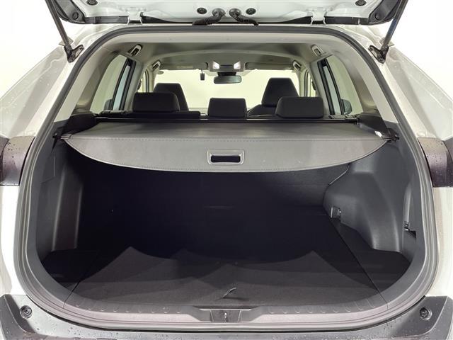 ＲＡＶ４ ハイブリッドＸ　ワンオーナー　８インチディスプレイオーディオ　Ｂｌｕｅｔｏｏｔｈ　ＵＳＢ　フルセグＴＶ　Ａｐｐｌｅｃａｒｐｌａｙ　ＡｎｄｒｏｉｄＡｕｔｏ　バックカメラ　ＴＲＤフルエアロ　トヨタセーフティ　ＢＳＭ（23枚目）
