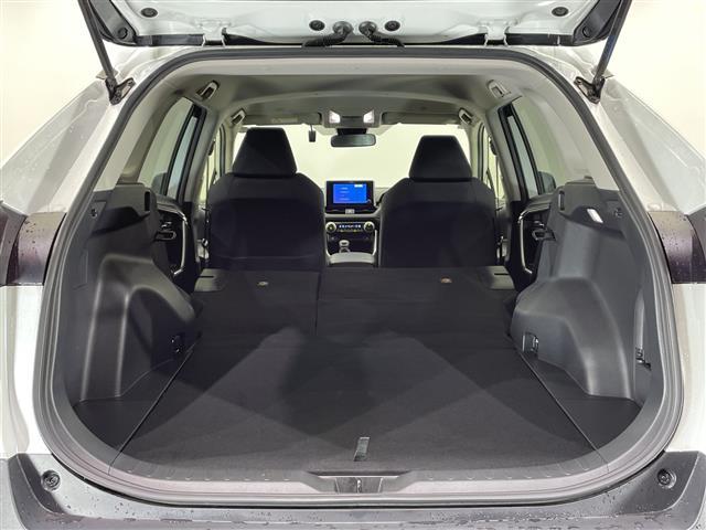 ＲＡＶ４ ハイブリッドＸ　ワンオーナー　８インチディスプレイオーディオ　Ｂｌｕｅｔｏｏｔｈ　ＵＳＢ　フルセグＴＶ　Ａｐｐｌｅｃａｒｐｌａｙ　ＡｎｄｒｏｉｄＡｕｔｏ　バックカメラ　ＴＲＤフルエアロ　トヨタセーフティ　ＢＳＭ（25枚目）