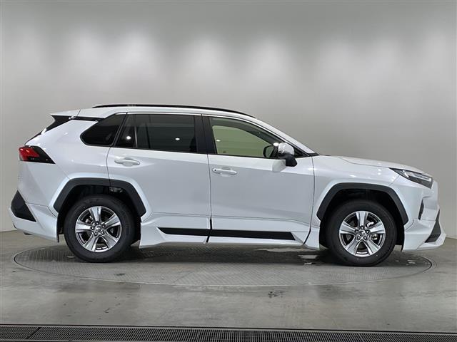ＲＡＶ４ ハイブリッドＸ　ワンオーナー　８インチディスプレイオーディオ　Ｂｌｕｅｔｏｏｔｈ　ＵＳＢ　フルセグＴＶ　Ａｐｐｌｅｃａｒｐｌａｙ　ＡｎｄｒｏｉｄＡｕｔｏ　バックカメラ　ＴＲＤフルエアロ　トヨタセーフティ　ＢＳＭ（32枚目）