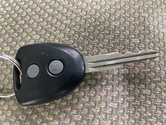 タント Ｌ　ＳＡ　ナビ　ＣＤ　フルセグＴＶ　Ｂｌｕｅｔｏｏｔｈ　ＳＤ　両側スライドドア　禁煙車　横滑り防止装置　リモコンキー　スペアキー　アイドリングストップ　電動格納ミラー　純正フロアマット　ベンチシート（12枚目）