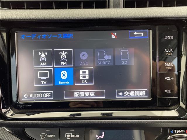 アクア S 禁煙車 純正ナビ フルセグTV Bluetooth CD DVD SD バックカメラ 前方ドライブレコーダー ドアバイザー オートライト ビルトインETC プッシュスタート スマートキー(2枚目)