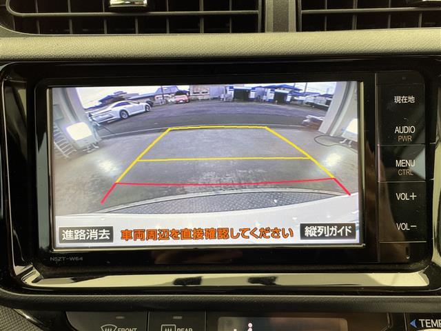アクア S 禁煙車 純正ナビ フルセグTV Bluetooth CD DVD SD バックカメラ 前方ドライブレコーダー ドアバイザー オートライト ビルトインETC プッシュスタート スマートキー(3枚目)