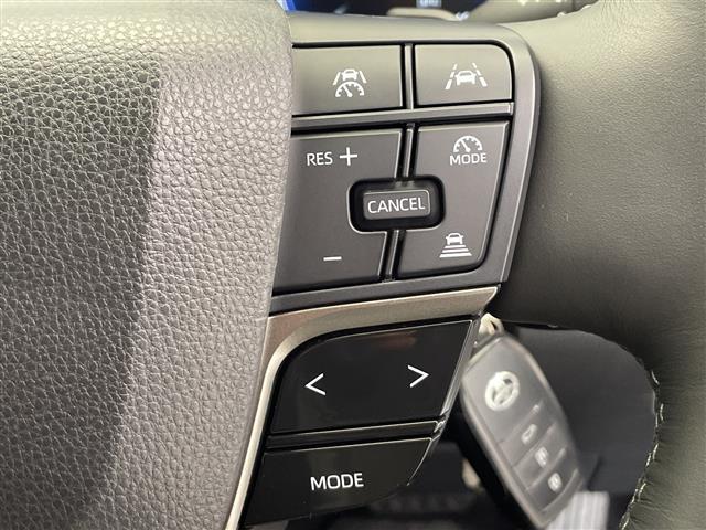クラウン Ｚ　禁煙車　ガラスルーフ　純正ナビ　フルセグＴＶ　Ｂｌｕｅｔｏｏｔｈ　ＵＳＢ　ＨＤＭＩ　全方位カメラ　トヨタセーフティセンス　置くだけ充電　ハ゜ト゛ルシフト　ヘッドアップディスプレイ　前後ドラレコ（8枚目）