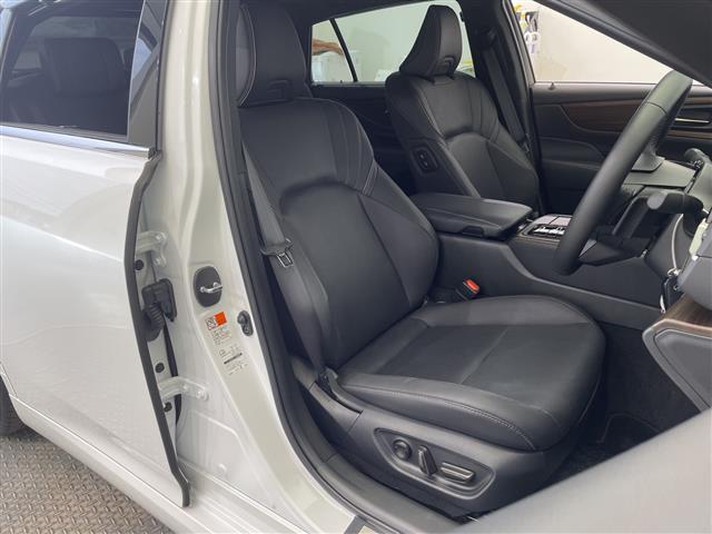 クラウン Ｚ　禁煙車　ガラスルーフ　純正ナビ　フルセグＴＶ　Ｂｌｕｅｔｏｏｔｈ　ＵＳＢ　ＨＤＭＩ　全方位カメラ　トヨタセーフティセンス　置くだけ充電　ハ゜ト゛ルシフト　ヘッドアップディスプレイ　前後ドラレコ（25枚目）