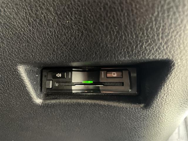 シエンタ ハイブリッドＧ　クエロ　禁煙車　モデリスタエアロ　ＡＬＰＩＮＥナビ　フルセグＴＶ　Ｂｌｕｅｔｏｏｔｈ　ＣＤ　ＤＶＤ　ＳＤ　バックカメラ　ビルトインＥＴＣ　両側パワースライドドア　トヨタセーフティセンス　ＬＥＤヘッドライト（6枚目）