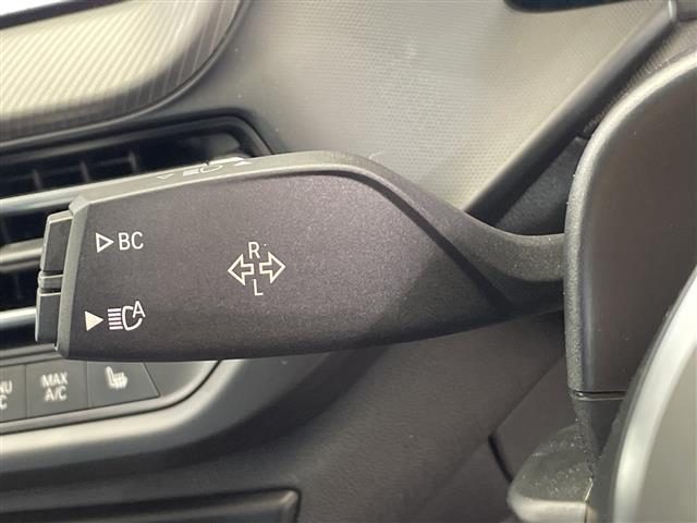 2シリーズ M235i xDriveグランクーペ 純正ナビ Bluetooth AppleCarPlay USB バックカメラ Mパフォーマンスキャリパー サンルーフ リアエアロ パドルシフト ヘッドアップディスプレイ 置くだけ充電 BSM ETC(16枚目)