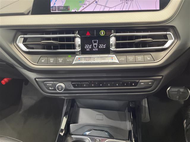 2シリーズ M235i xDriveグランクーペ 純正ナビ Bluetooth AppleCarPlay USB バックカメラ Mパフォーマンスキャリパー サンルーフ リアエアロ パドルシフト ヘッドアップディスプレイ 置くだけ充電 BSM ETC(18枚目)