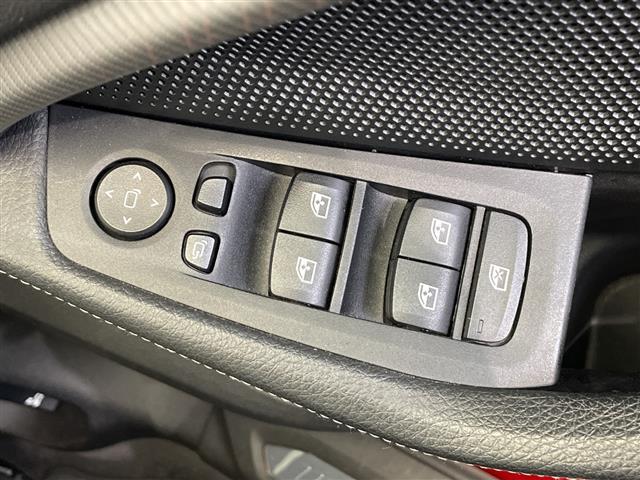 2シリーズ M235i xDriveグランクーペ 純正ナビ Bluetooth AppleCarPlay USB バックカメラ Mパフォーマンスキャリパー サンルーフ リアエアロ パドルシフト ヘッドアップディスプレイ 置くだけ充電 BSM ETC(24枚目)