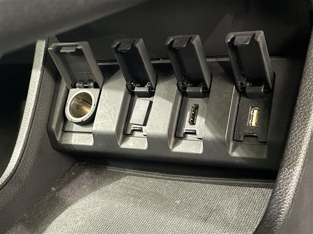 ヴェゼル ハイブリッドZ・ホンダセンシング 禁煙車 純正ナビ ワンセグTV Bluetooth CD SD USB バックカメラ ホンダセンシング 衝突軽減システム レーンキープアシスト オートクルーズコントロール ブレーキホールド(16枚目)