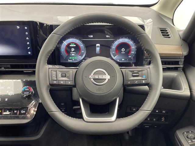 セレナ e-パワー ハイウェイスターV 禁煙車 プロパイロット 純正ナビ フルセグ Bluetooth AppleCarPlay AndroidAuto USB 全方位カメラ 後席モニター アダプティブLEDライト 前後ドライブレコーダー(13枚目)