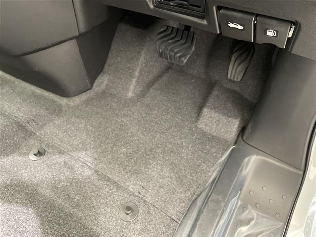 セレナ e-パワー ハイウェイスターV 禁煙車 プロパイロット 純正ナビ フルセグ Bluetooth AppleCarPlay AndroidAuto USB 全方位カメラ 後席モニター アダプティブLEDライト 前後ドライブレコーダー(31枚目)