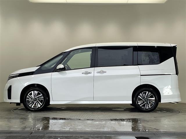 セレナ e-パワー ハイウェイスターV 禁煙車 プロパイロット 純正ナビ フルセグ Bluetooth AppleCarPlay AndroidAuto USB 全方位カメラ 後席モニター アダプティブLEDライト 前後ドライブレコーダー(35枚目)