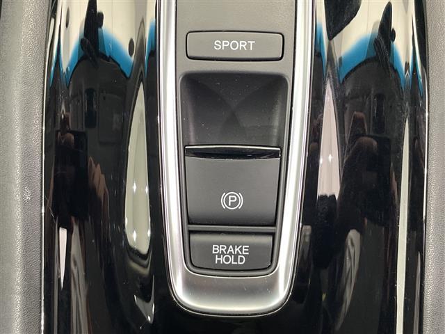 ヴェゼル ハイブリッドZ・ホンダセンシング 禁煙車 純正ナビ Bluetooth フルセグTV CD DVD SD バックカメラ ホンダセンシング オートクルーズコントロール 前後ドライブレコーダー 純正アルミホイール付きサマータイヤ積込(16枚目)