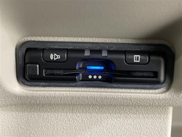 Ｎ－ＢＯＸ ベースグレード　９型純正ナビ　ＣＤ　ＤＶＤ　Ｂｌｕｅｔｏｏｔｈ　ＴＶ　ＵＳＢ　Ａｐｐｌｅｃａｒｐｌａｙ　ＡｎｄｒｏｉｄＡｕｔｏ　バックカメラ　ステアリングリモコン　ＥＴＣ　前方ドライブレコーダー　前席シートヒーター（5枚目）