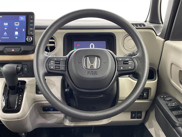 Ｎ－ＢＯＸ ベースグレード　９型純正ナビ　ＣＤ　ＤＶＤ　Ｂｌｕｅｔｏｏｔｈ　ＴＶ　ＵＳＢ　Ａｐｐｌｅｃａｒｐｌａｙ　ＡｎｄｒｏｉｄＡｕｔｏ　バックカメラ　ステアリングリモコン　ＥＴＣ　前方ドライブレコーダー　前席シートヒーター（7枚目）