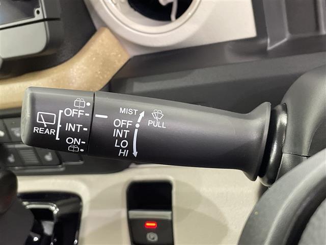 Ｎ－ＢＯＸ ベースグレード　９型純正ナビ　ＣＤ　ＤＶＤ　Ｂｌｕｅｔｏｏｔｈ　ＴＶ　ＵＳＢ　Ａｐｐｌｅｃａｒｐｌａｙ　ＡｎｄｒｏｉｄＡｕｔｏ　バックカメラ　ステアリングリモコン　ＥＴＣ　前方ドライブレコーダー　前席シートヒーター（9枚目）