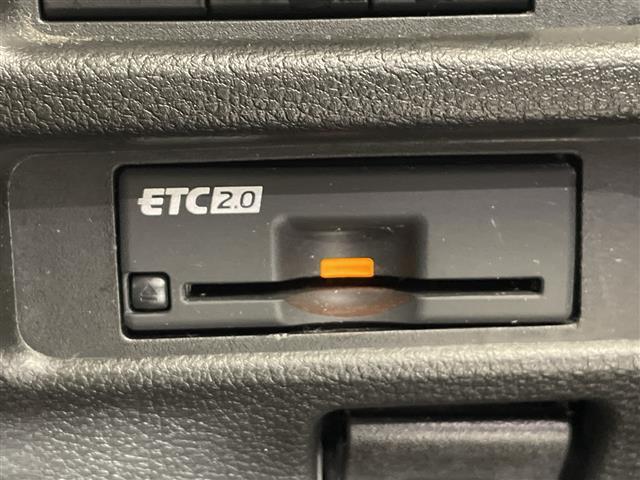 ハスラー ハイブリッドＸターボ　純正ナビ　ターボ　全方位カメラ　衝突軽減ブレーキコーナーセンサー　ＥＴＣ２．０　シートヒーター　禁煙車　２トーン　オートライト　ＬＥＤヘッドライト　パドルシフト　横滑り防止装置　フォグランプ（7枚目）