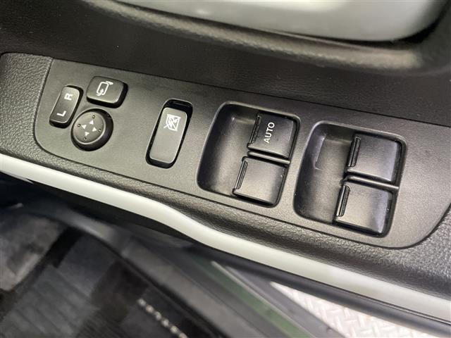 ハスラー ハイブリッドＸターボ　純正ナビ　ターボ　全方位カメラ　衝突軽減ブレーキコーナーセンサー　ＥＴＣ２．０　シートヒーター　禁煙車　２トーン　オートライト　ＬＥＤヘッドライト　パドルシフト　横滑り防止装置　フォグランプ（19枚目）