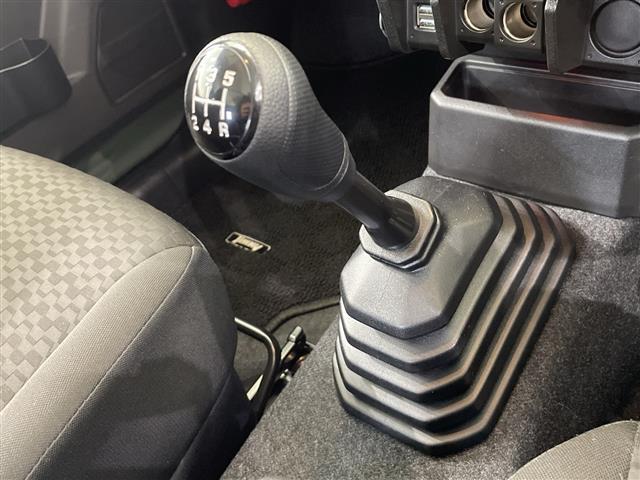 ジムニー XG 禁煙車 純正ナビ フルセグ Bluetooth CD DVD SD USB 前方ドライブレコーダー ETC フロント黄色フォグランプ ダウンヒルアシストコントロール オートライト リモコンキー(13枚目)