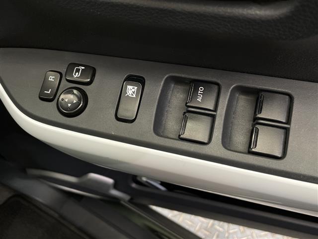 ハスラー Ｇ　メモリーナビ　ＣＤ　ＤＶＤ　Ｂｌｕｅｔｏｏｔｈ　フルセグＴＶ　レーダーブレーキサポート　ＥＴＣ　運転席シートヒーター　横滑り防止装置　スマートキー　プッシュスタート　アイドリングストップ（18枚目）