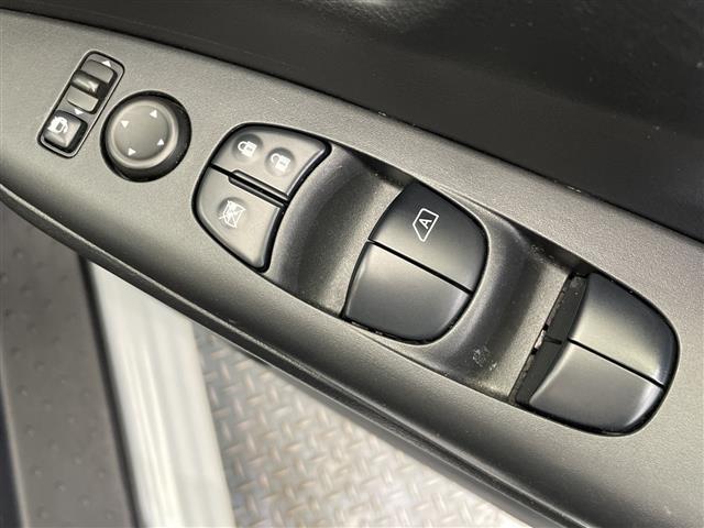 セレナ ハイウェイスター VセレクションII 禁煙車 プロパイロット 純正ナビ フルセグTV Bluetooth USB CD DVD Blu-ray 全方位カメラ バックカメラ 前後ドラレコ オートクルーズコントロール オートホールド ETC(21枚目)