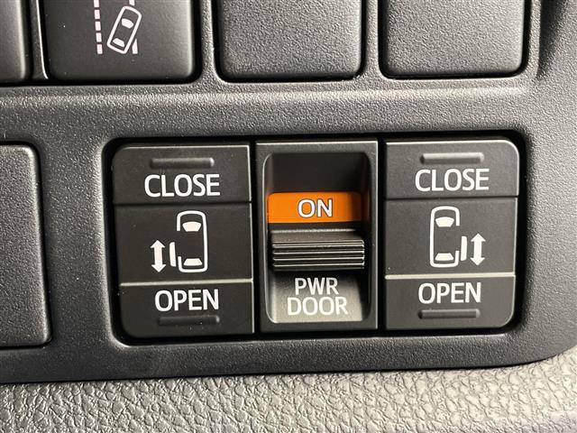 ヴォクシー ZS 煌III 純正SDナビ CD DVD Bluetooth フルセグTV バックカメラ トヨタセーフティセンス 前後コーナーセンサー ビルトインETC 前方ドライブレコーダー 両側パワースライドドア(6枚目)