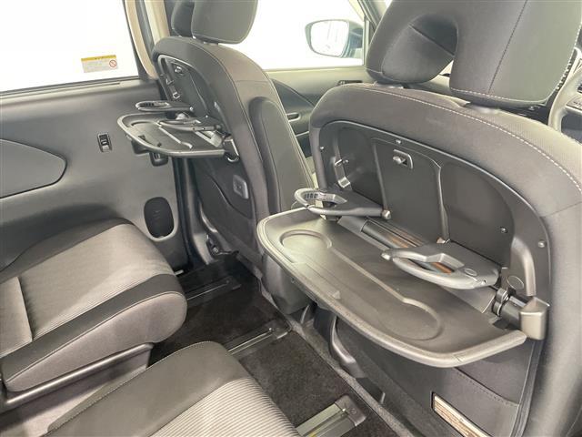 セレナ e-パワー ハイウェイスターV 禁煙車 SDナビ CD DVD Bluetooth フルセグTV バックカメラ 全方位カメラ プロパイロット 衝突軽減ブレーキ ブラインドスポットモニター 前後コーナーセンサー ETC 前後ドラレコ(19枚目)