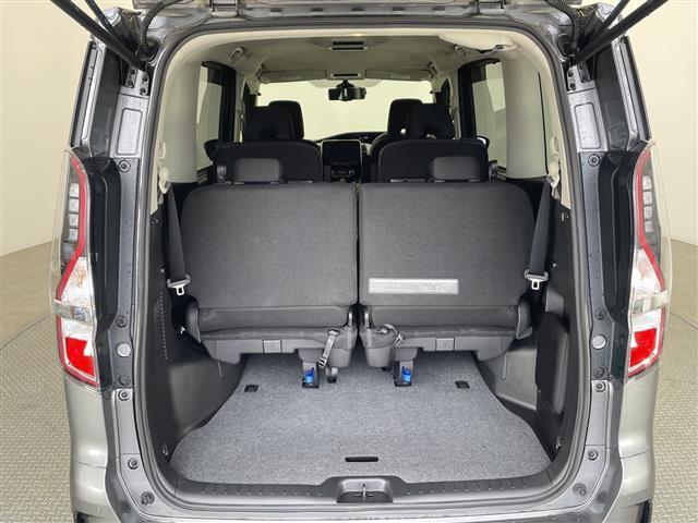 セレナ e-パワー ハイウェイスターV 禁煙車 SDナビ CD DVD Bluetooth フルセグTV バックカメラ 全方位カメラ プロパイロット 衝突軽減ブレーキ ブラインドスポットモニター 前後コーナーセンサー ETC 前後ドラレコ(28枚目)