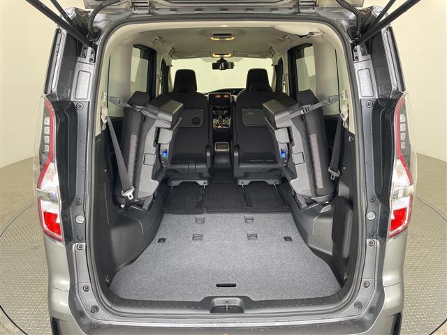 セレナ e-パワー ハイウェイスターV 禁煙車 SDナビ CD DVD Bluetooth フルセグTV バックカメラ 全方位カメラ プロパイロット 衝突軽減ブレーキ ブラインドスポットモニター 前後コーナーセンサー ETC 前後ドラレコ(29枚目)