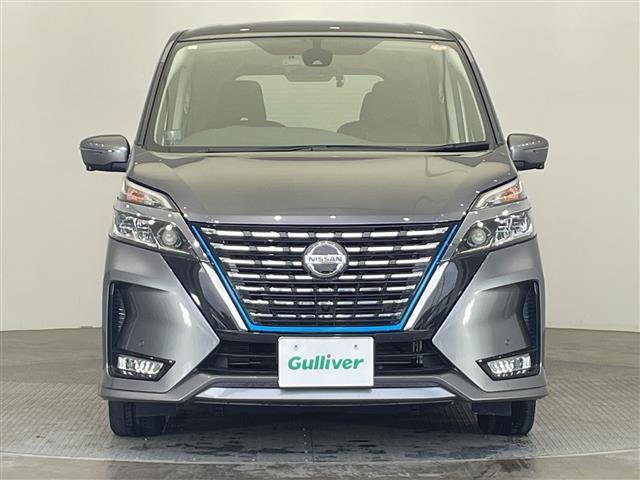 セレナ e-パワー ハイウェイスターV 禁煙車 SDナビ CD DVD Bluetooth フルセグTV バックカメラ 全方位カメラ プロパイロット 衝突軽減ブレーキ ブラインドスポットモニター 前後コーナーセンサー ETC 前後ドラレコ(32枚目)