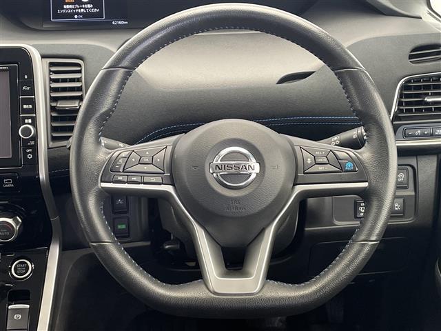 セレナ オーテック スポーツスペック メモリーナビ CD DVD Bluetooth USB フルセグTV バックカメラ 全方位カメラ 衝突軽減ブレーキ 前後コーナーセンサー ETC 前方ドライブレコーダー オートライト(11枚目)