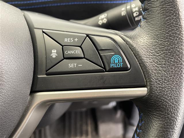 セレナ オーテック スポーツスペック メモリーナビ CD DVD Bluetooth USB フルセグTV バックカメラ 全方位カメラ 衝突軽減ブレーキ 前後コーナーセンサー ETC 前方ドライブレコーダー オートライト(13枚目)