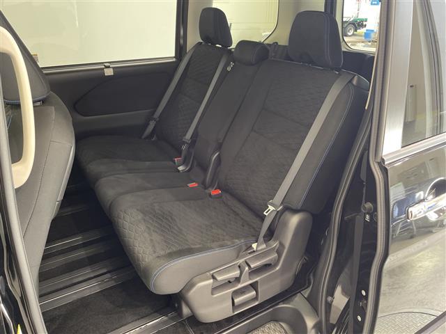 セレナ オーテック スポーツスペック メモリーナビ CD DVD Bluetooth USB フルセグTV バックカメラ 全方位カメラ 衝突軽減ブレーキ 前後コーナーセンサー ETC 前方ドライブレコーダー オートライト(24枚目)