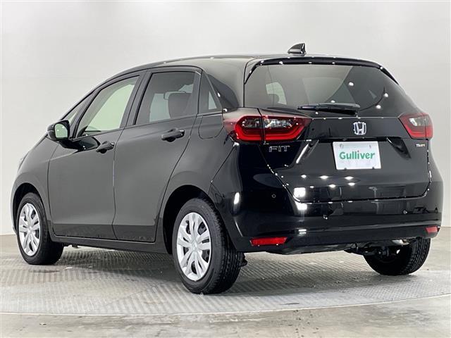 フィット e:HEVホーム SDナビ CD DVD Bluetooth USB フルセグTV バックカメラ 衝突軽減ブレーキ 前後コーナーセンサー ビルトインETC オートライト LEDヘッドライト 横滑り防止装置 スマートキー(40枚目)