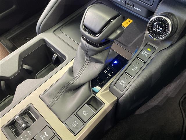 ランドクルーザー250 ZX 禁煙車 純正ナビ フルセグTV Bluetooth USB HDMI JBLプレミアムサウンド ムーンルーフ AC100V充電 電動格納サードシート パワーバックドア パワーシート 置くだけ充電(20枚目)