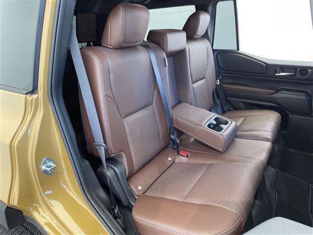 ランドクルーザー250 ZX 禁煙車 純正ナビ フルセグTV Bluetooth USB HDMI JBLプレミアムサウンド ムーンルーフ AC100V充電 電動格納サードシート パワーバックドア パワーシート 置くだけ充電(25枚目)