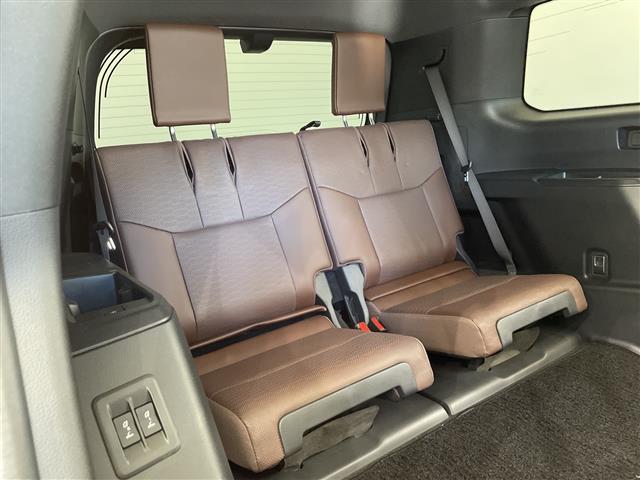 ランドクルーザー250 ZX 禁煙車 純正ナビ フルセグTV Bluetooth USB HDMI JBLプレミアムサウンド ムーンルーフ AC100V充電 電動格納サードシート パワーバックドア パワーシート 置くだけ充電(27枚目)