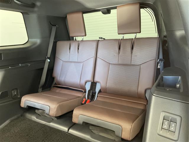 ランドクルーザー250 ZX 禁煙車 純正ナビ フルセグTV Bluetooth USB HDMI JBLプレミアムサウンド ムーンルーフ AC100V充電 電動格納サードシート パワーバックドア パワーシート 置くだけ充電(28枚目)