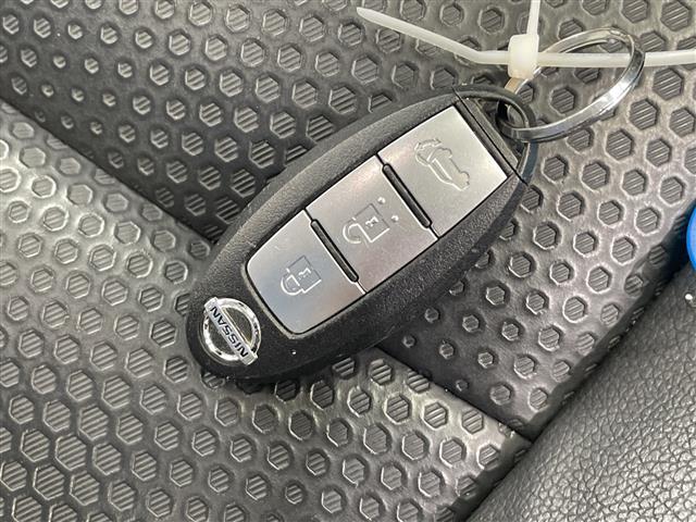 エクストレイル 20Xi 純正ナビ フルセグTV Bluetooth 全方位カメラ コーナーセンサー ビルトインETC ドライブレコーダー シートヒーター ルーフレール 禁煙車 革巻きステアリング フォグランプ 純正ホイール(9枚目)