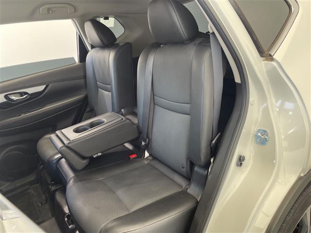 エクストレイル 20Xi 純正ナビ フルセグTV Bluetooth 全方位カメラ コーナーセンサー ビルトインETC ドライブレコーダー シートヒーター ルーフレール 禁煙車 革巻きステアリング フォグランプ 純正ホイール(27枚目)