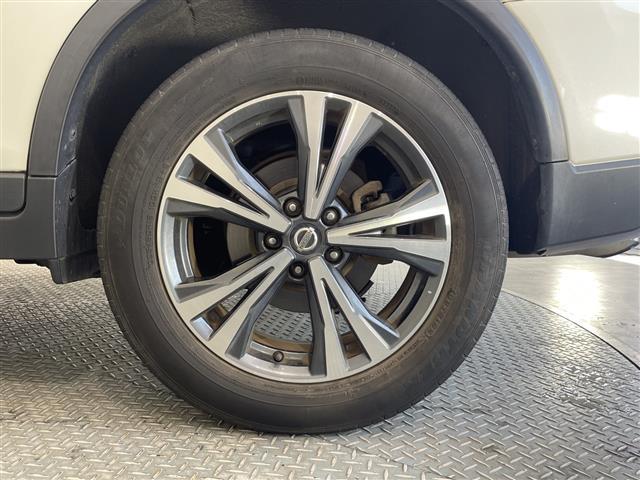 エクストレイル 20Xi 純正ナビ フルセグTV Bluetooth 全方位カメラ コーナーセンサー ビルトインETC ドライブレコーダー シートヒーター ルーフレール 禁煙車 革巻きステアリング フォグランプ 純正ホイール(38枚目)