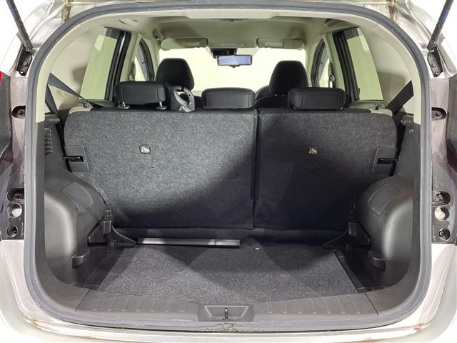 ノート e-パワー B ナビ CD フルセグTV デジタルインナーミラー 禁煙車 全方位カメラ コーナーセンサー ETC オートライト 横滑り防止機能 スマートキー プッシュスタート 電動格納ミラー フロアマット(26枚目)